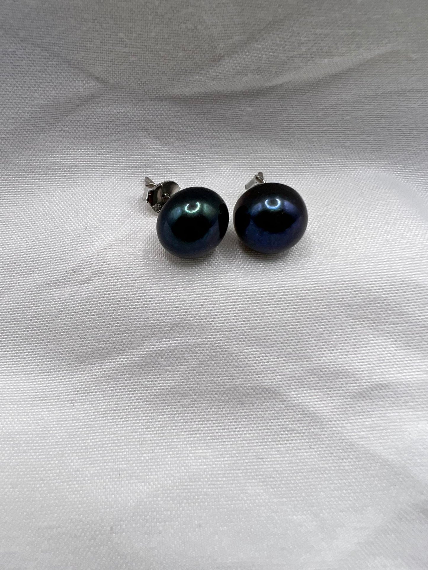 9MM Black Pearl Stud w/ Sterling Silver Post