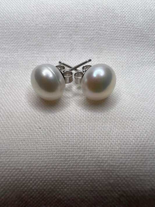 9MM White Pearl Stud w/Sterling Silver Post